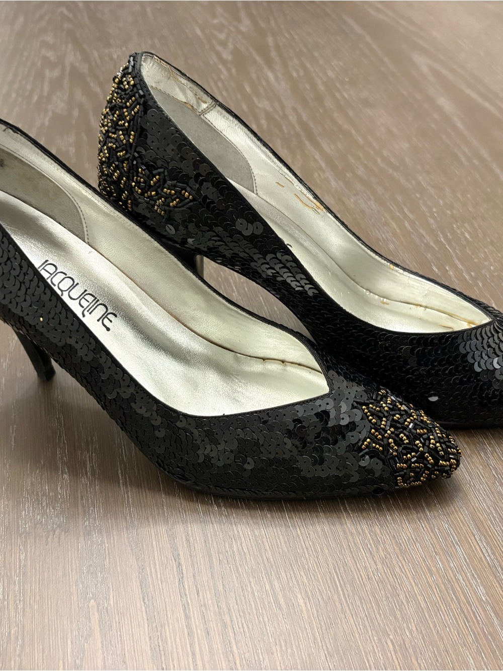 Vintage Jacqueline Black Sequin & Gold Beaded Pointed-Toe Heels – Size 9
